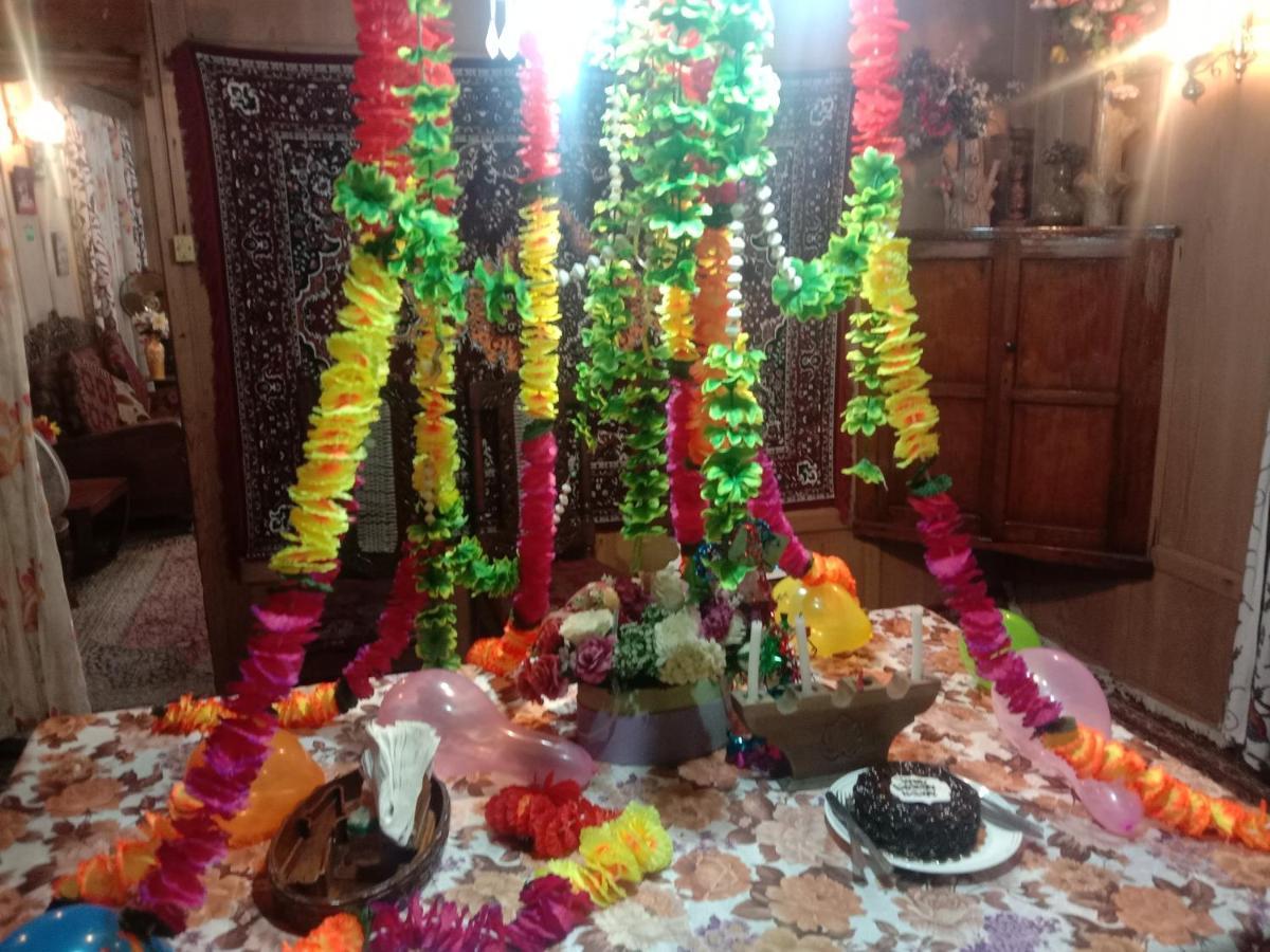 New Bombay Heritage Group Of House Boat Srīnagar 外观 照片