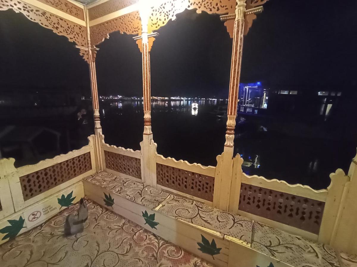 New Bombay Heritage Group Of House Boat Srīnagar 外观 照片